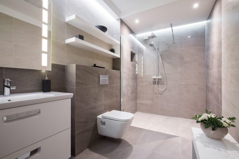 Aménagement du domicile : Les meilleurs revêtements muraux pour la salle de bains